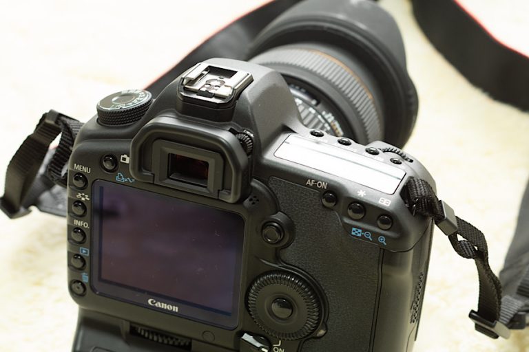 カメラ デジタルカメラ カメラ】初めてのフルサイズ一眼 EOS 5D Mark IIと大三元を98,000で 